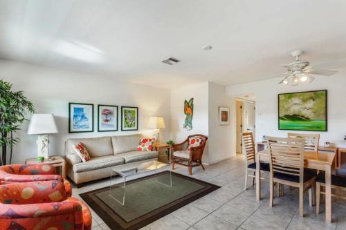 Sanibel Arms B7 - main image