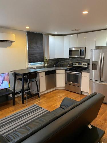 2 bedroom two baths newly Renovated Apartment - Brooklyn