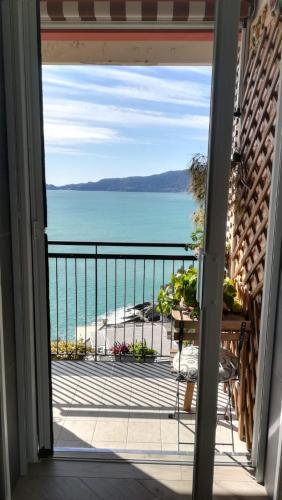  Una Conchiglia sul Mare Attico vista Portofino in Zoagli