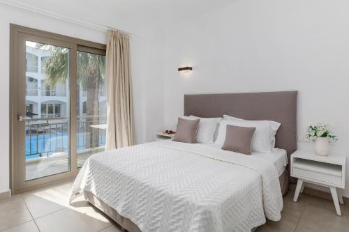 Stavros Beach Hotel - image 3