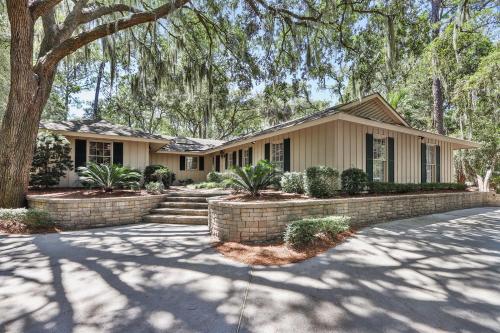 49 South Beach Lane in South Beach