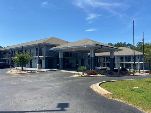 Quality Inn Clinton - Laurens I-26