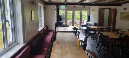 Dinas Castle Inn (The Dragons Back) in Talgarth