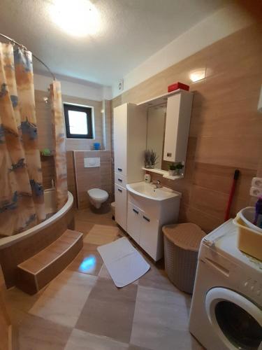 Vikendica Apartman Panorama Lohovo - image 4