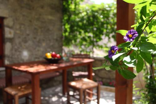 Menelia Cottage - image 13