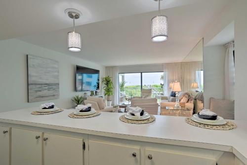 Stuart Condo at Beachfront Resort with Ocean Views, Stuart (photo 9)