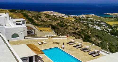 Villa Mira Paros - Luxury Suites