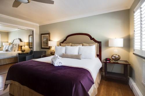 TWIN PEAKS LODGE & HOT SPRINGS
