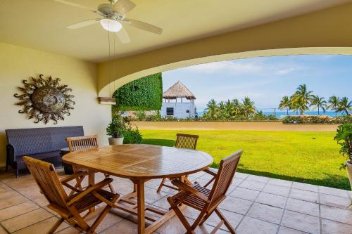 Anclote 5103 in Punta Mita, Mexico