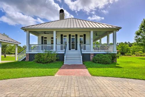 . Bright Waveland Home - Walk to Beach Access!