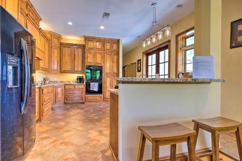 Bright Waveland Home - Walk to Beach Access! in Waveland, USA