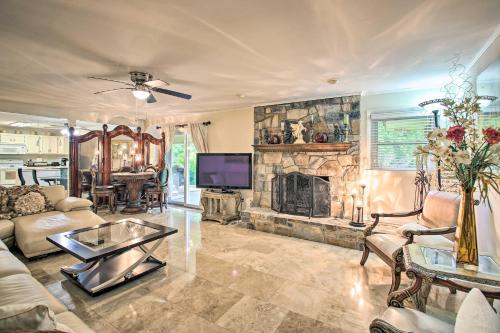 Hot Springs Home with Covered Patio about 3 Mi to Town! in Hot Springs, USA