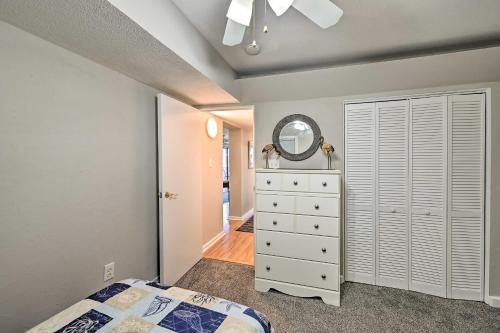 Charming Condo with Pool Access - Walk to Beach