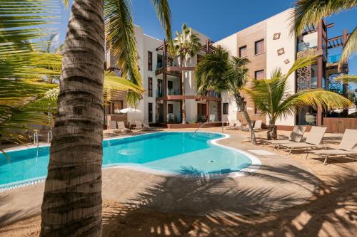 Deluxe Apartment with Balcony image 7