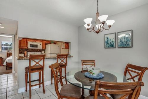 Sanibel Arms B3 - main image