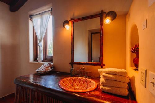 370487399 Tres Mujeres Hotel