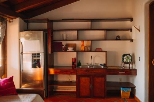 370487452 Tres Mujeres Hotel