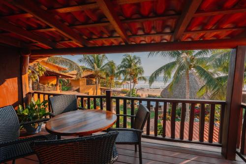 370487474 Tres Mujeres Hotel