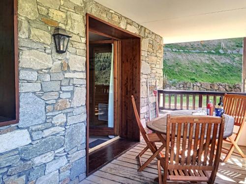 Charmant appart 2 pieces au pied des pistes avec balcon, parking et casier a skis - FR-1-344-882 near Chalet du Sunny