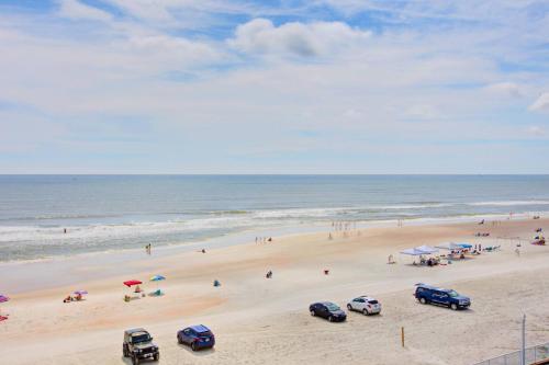 Pirates Cove Condo Unit #514 in Daytona Beach Shores, USA