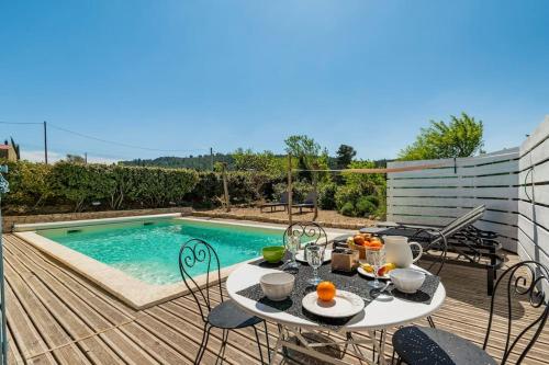 Villa Syrah avec piscine privée chauffée à 25 km de la mer