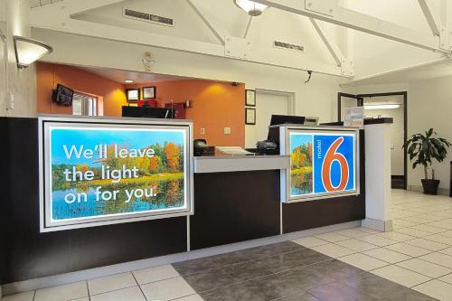 Motel 6-Piscataway, NJ