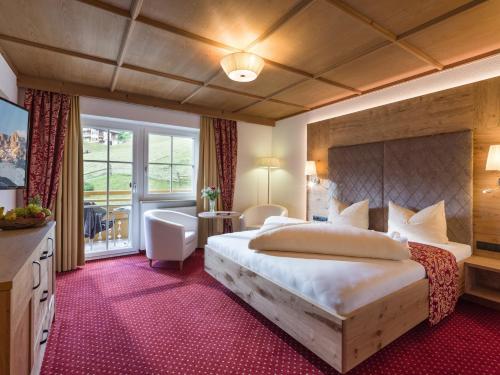 Alpenherz Hotel Garni - image 2