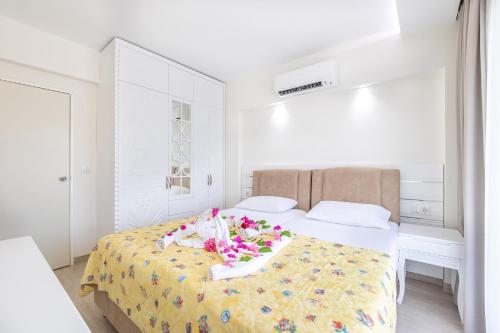 PRINCESS KINLI APART OTEL - image 12