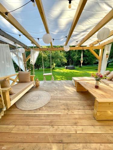 2 bedrooms, 4 beds