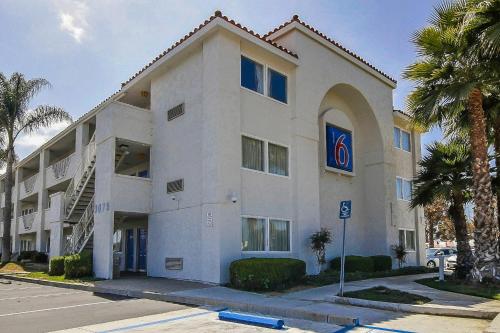 Entrance, Motel 6 Ventura, CA - South in Ventura (CA)