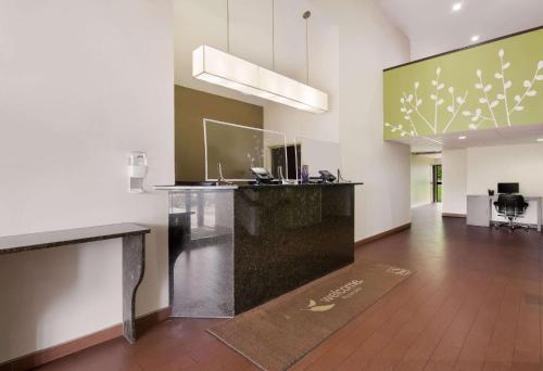 Sleep Inn Tanglewood - image 9