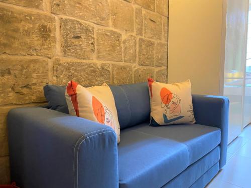 Studio Apartment image 7