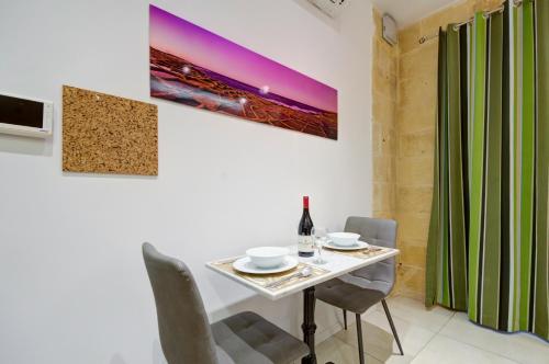 Deluxe Apartment image 8