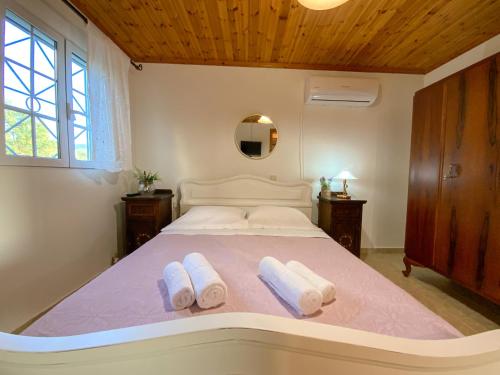 Mariannas traditional house gîte à louer Avía