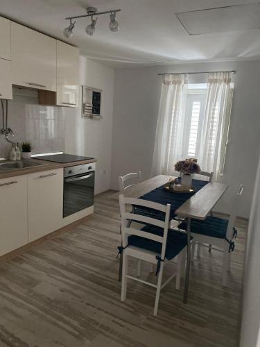  Moro Apartment in Korčula