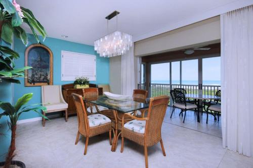Sanibel Arms G8 - image 8