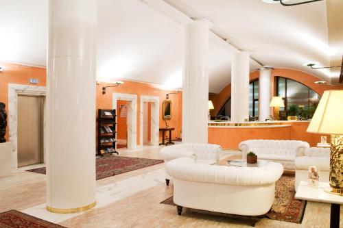 Hotel Giberti - image 10