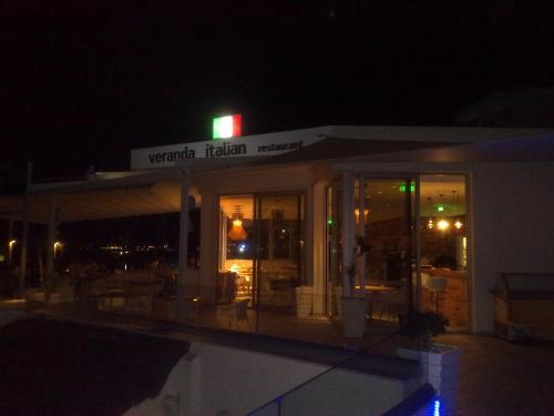 Vrissaki Beach Hotel - image 4