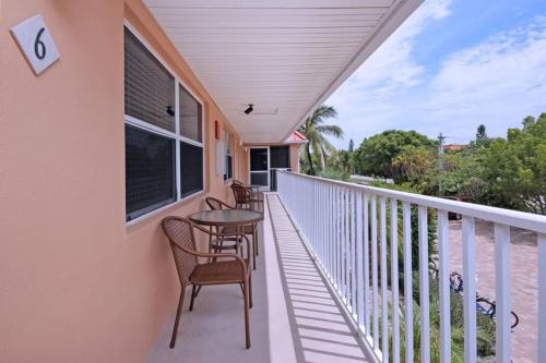 Sanibel Arms A6 - image 8