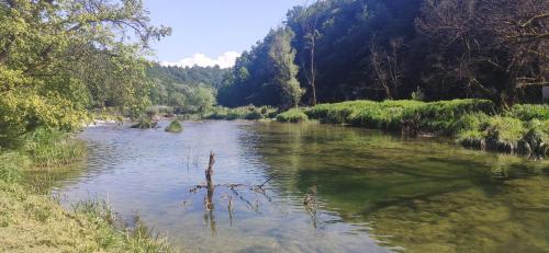 SMARAGD RIVER near Rastoke & Plitvice Lakes