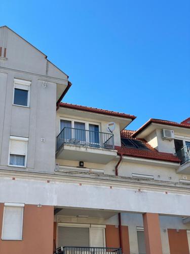 Jola Apartman