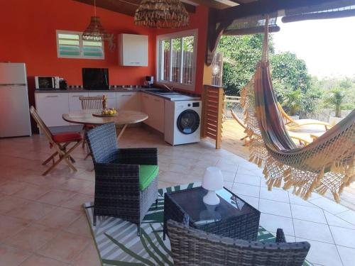 TI COIN RELAX bungalow vue mer piscine privee in Berard