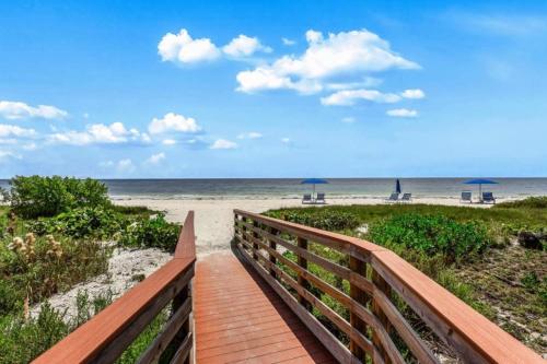 Sanibel Arms E4 - image 9