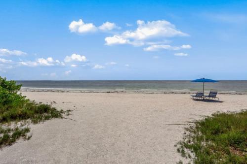 Sanibel Arms E4 - image 10