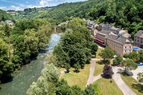 Hôtel Restaurant Les 2 Rives - Logis