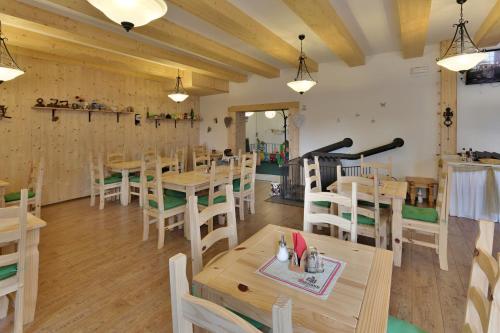 Εστιατόριο, Penzion Bobesova bouda in Ζελέζνα Ρούντα