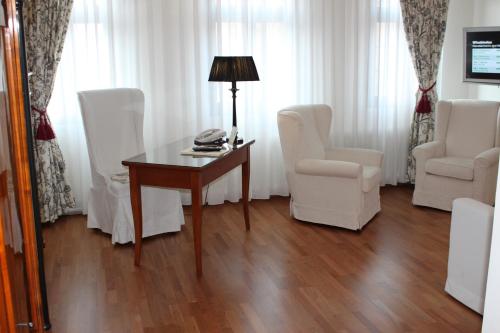 Hotel Deutscher Kaiser - image 3
