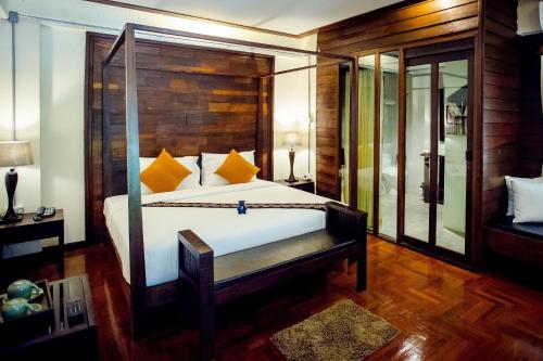 1 queen bed