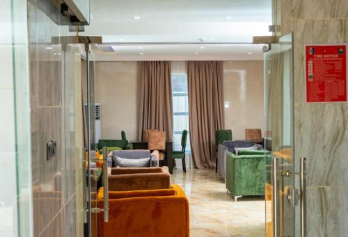 Quince Garden Hotel