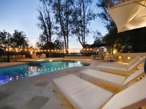 OCLuxeBnB Private Resort Living Minutes from Beach thumb 4
